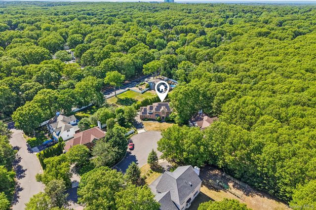 4 Penn Court, East Setauket, NY 11733