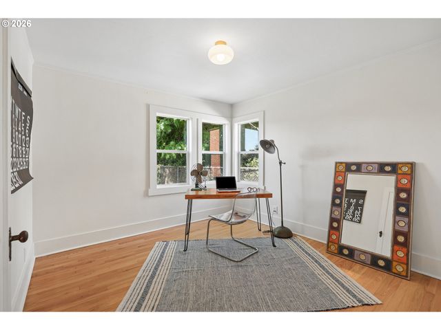 1917 Ne DEKUM St, Portland, OR 97211