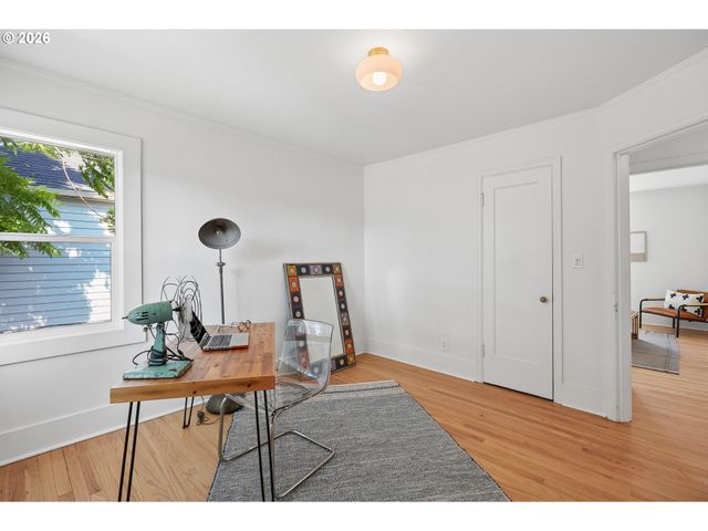 1917 Ne DEKUM St, Portland, OR 97211