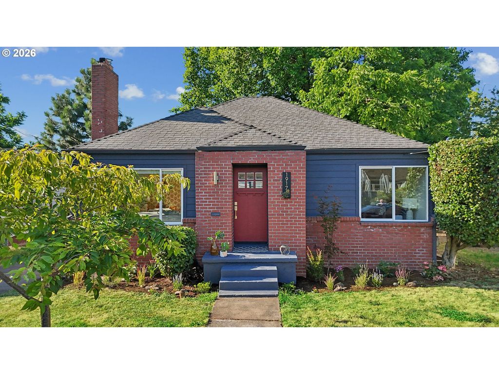 1917 Ne DEKUM St, Portland, OR 97211
