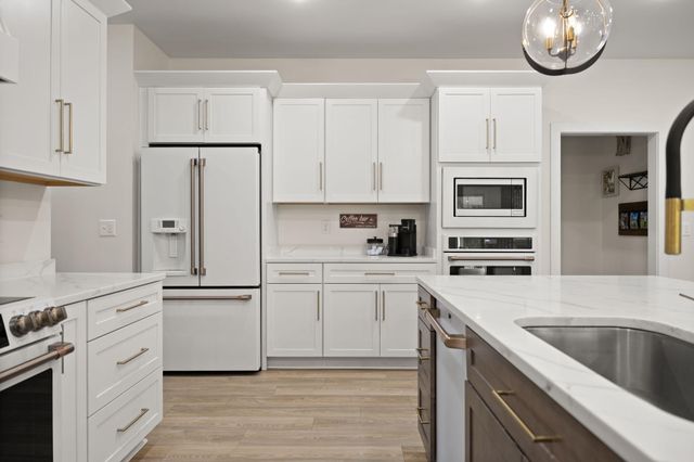 161 Summer Breeze Drive, Somerset, KY 42503