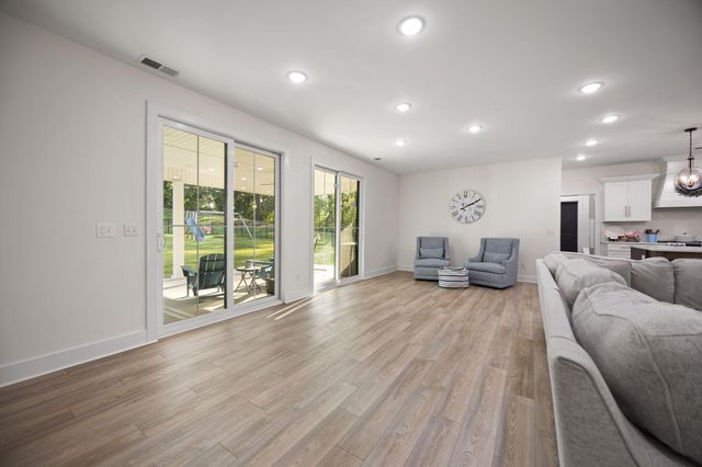 161 Summer Breeze Drive, Somerset, KY 42503