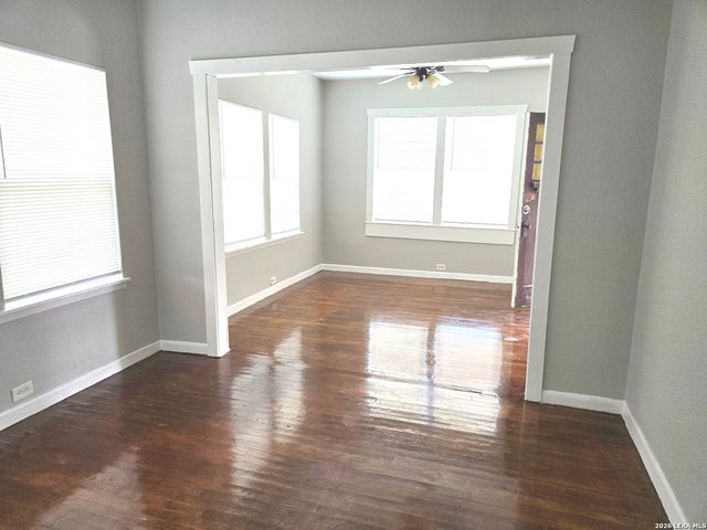 2236 N Interstate 35, San Antonio, TX 78208