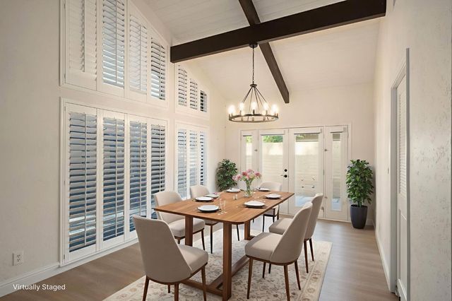 5554 N El Adobe Drive N, Fresno, CA 93711