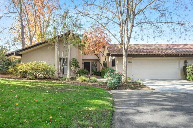 5554 N El Adobe Drive N, Fresno, CA 93711
