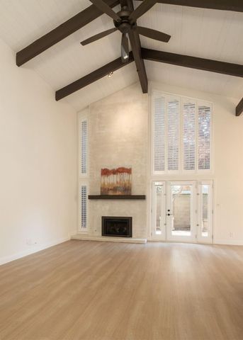 5554 N El Adobe Drive N, Fresno, CA 93711