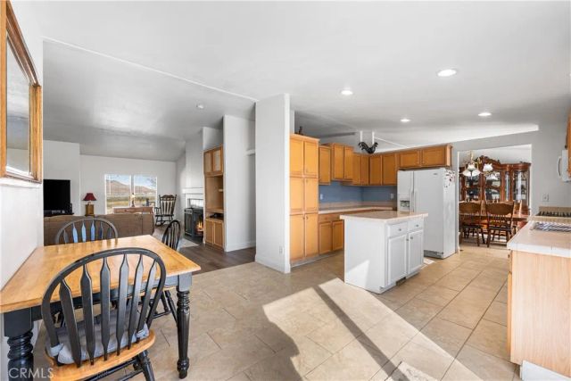 9890 Sue Ave, Rosamond, CA 93560