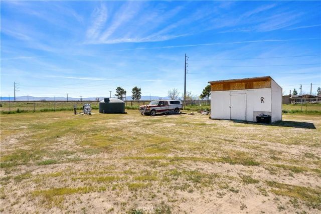 9890 Sue Ave, Rosamond, CA 93560