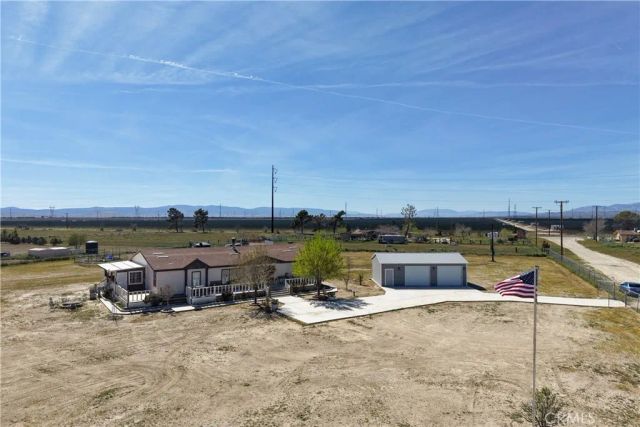 9890 Sue Ave, Rosamond, CA 93560