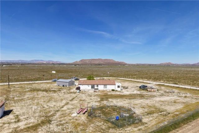 9890 Sue Ave, Rosamond, CA 93560