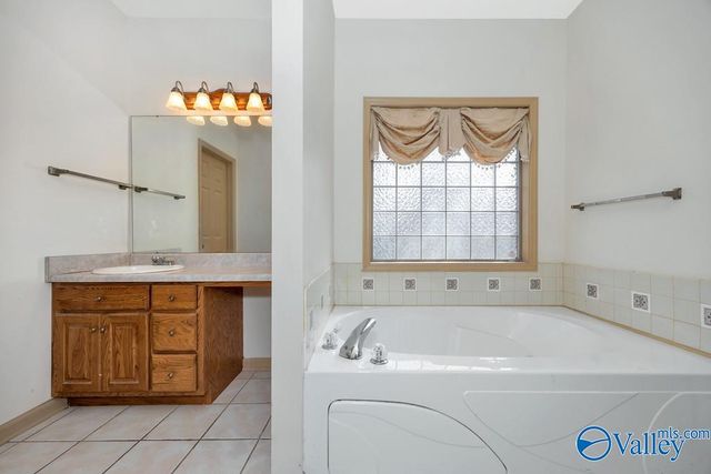 112 Deer Run Lane, Harvest, AL 35749