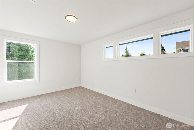 1238 9th Street SW, Puyallup, WA 98371