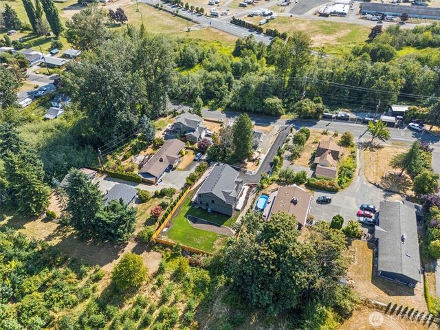 1238 9th Street SW, Puyallup, WA 98371