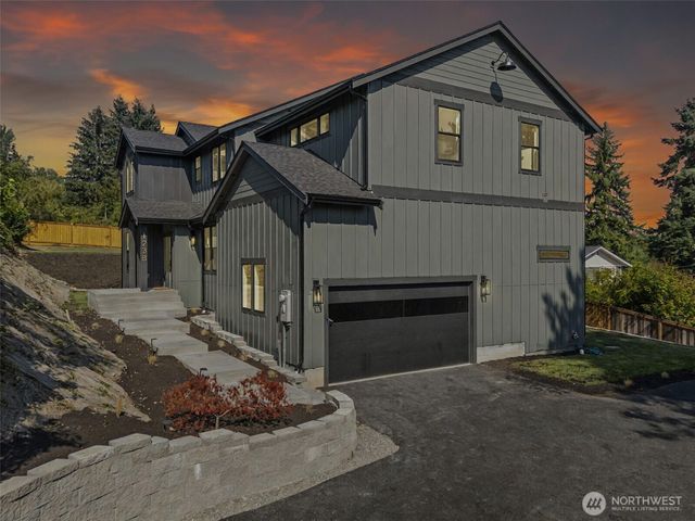 1238 9th Street SW, Puyallup, WA 98371