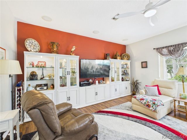 277 E Liberty Street, Hernando, FL 34442