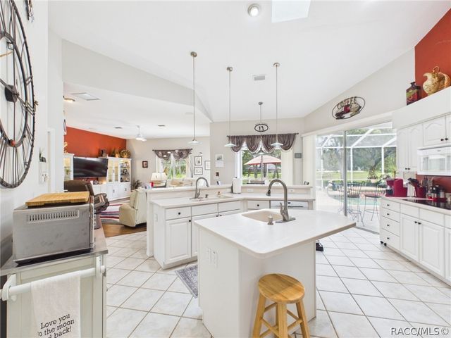 277 E Liberty Street, Hernando, FL 34442