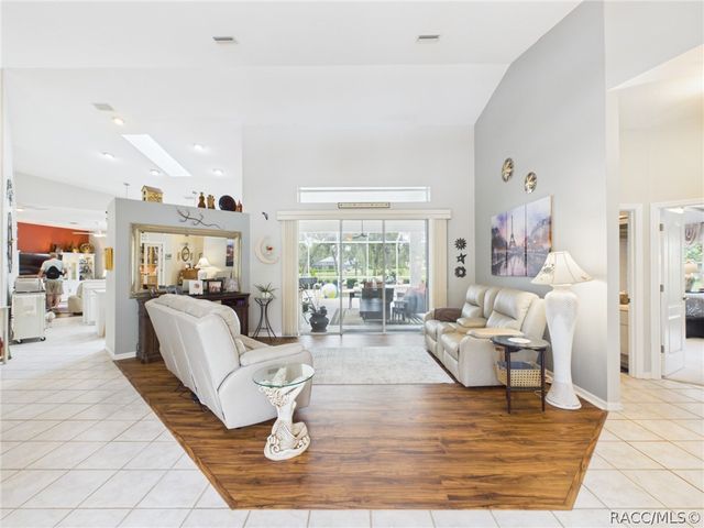 277 E Liberty Street, Hernando, FL 34442
