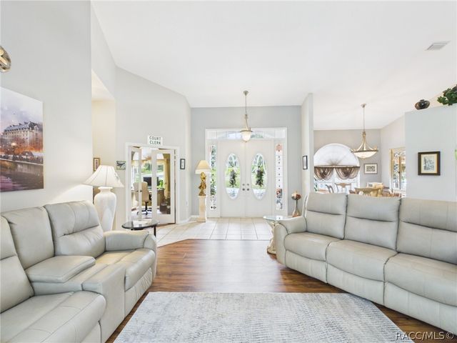 277 E Liberty Street, Hernando, FL 34442