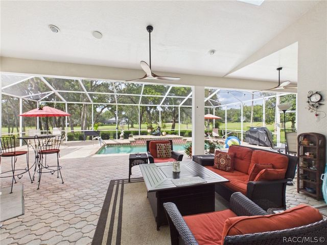 277 E Liberty Street, Hernando, FL 34442