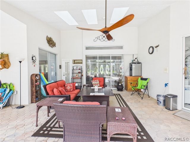 277 E Liberty Street, Hernando, FL 34442