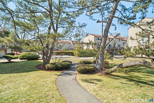 60 Lawn Avenue APT 21, Stamford, CT 06902