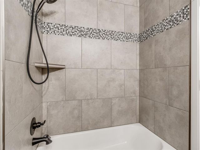 2017 Edgewater Drive, Moore, OK 73160