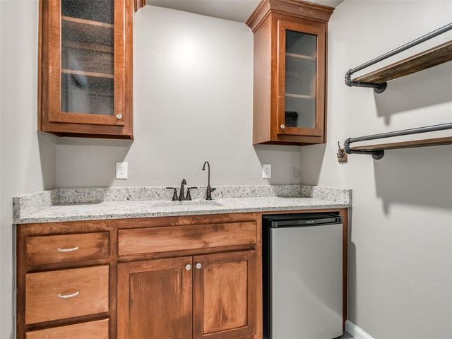 2017 Edgewater Drive, Moore, OK 73160