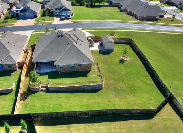 2017 Edgewater Drive, Moore, OK 73160