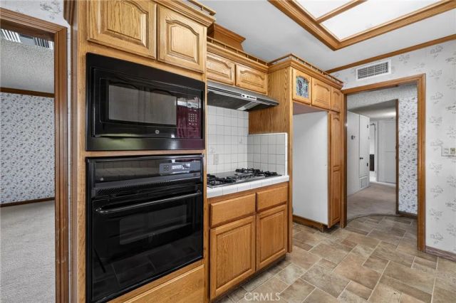 3804 Laverne, Bakersfield, CA 93309