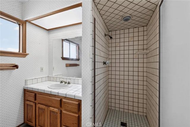 3804 Laverne, Bakersfield, CA 93309