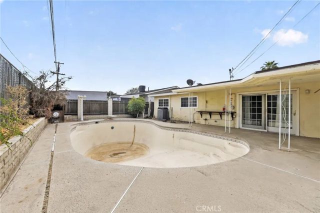3804 Laverne, Bakersfield, CA 93309