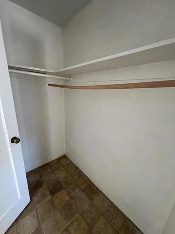 1220 Sixth Avenue, Belmont, CA 94002