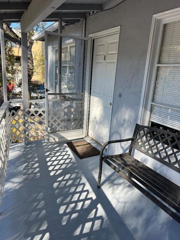 1220 Sixth Avenue, Belmont, CA 94002