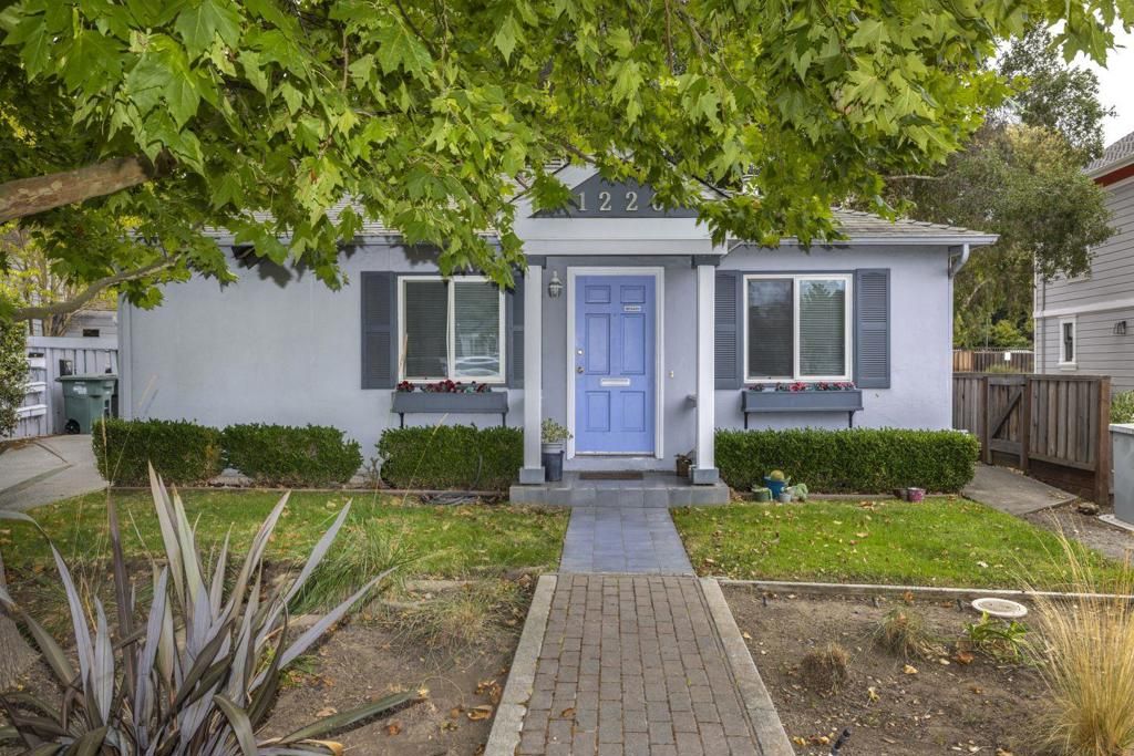 1220 Sixth Avenue, Belmont, CA 94002