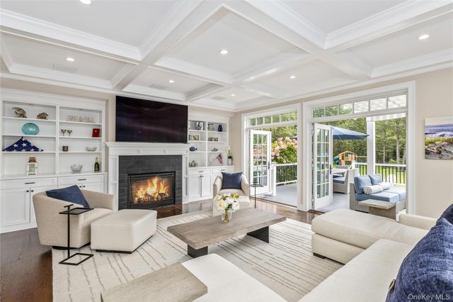 39 Blackberry Lane, Center Moriches, NY 11934
