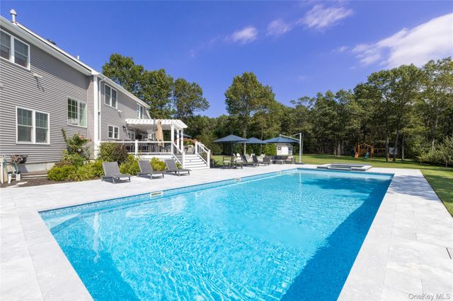 39 Blackberry Lane, Center Moriches, NY 11934