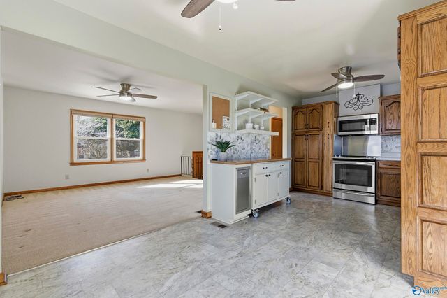 3209 Bluecrest Street SW, Huntsville, AL 35805