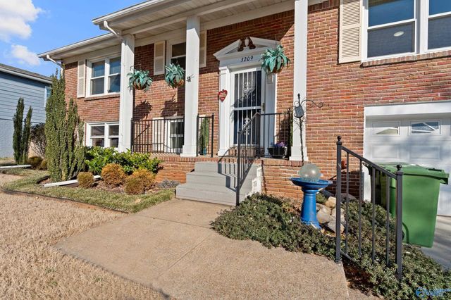 3209 Bluecrest Street SW, Huntsville, AL 35805