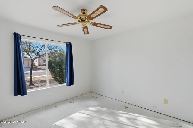 8911 E Fairway Groves Drive, Tucson, AZ 85730