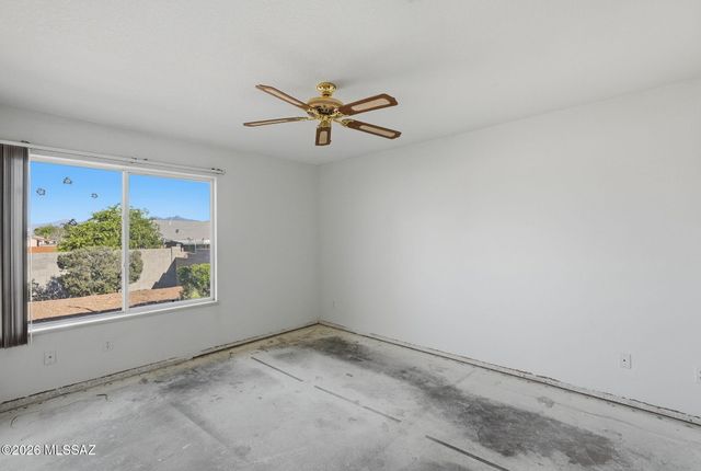 8911 E Fairway Groves Drive, Tucson, AZ 85730