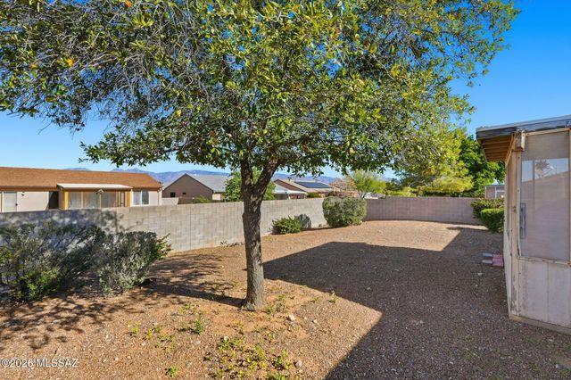 8911 E Fairway Groves Drive, Tucson, AZ 85730