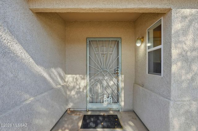 8911 E Fairway Groves Drive, Tucson, AZ 85730