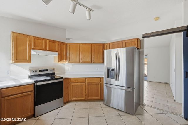 8911 E Fairway Groves Drive, Tucson, AZ 85730