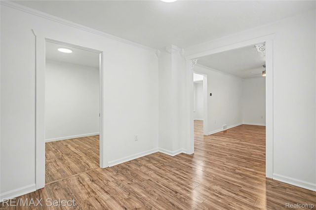 2296 Russell Street, Grand Blanc Charter Township, MI 48439