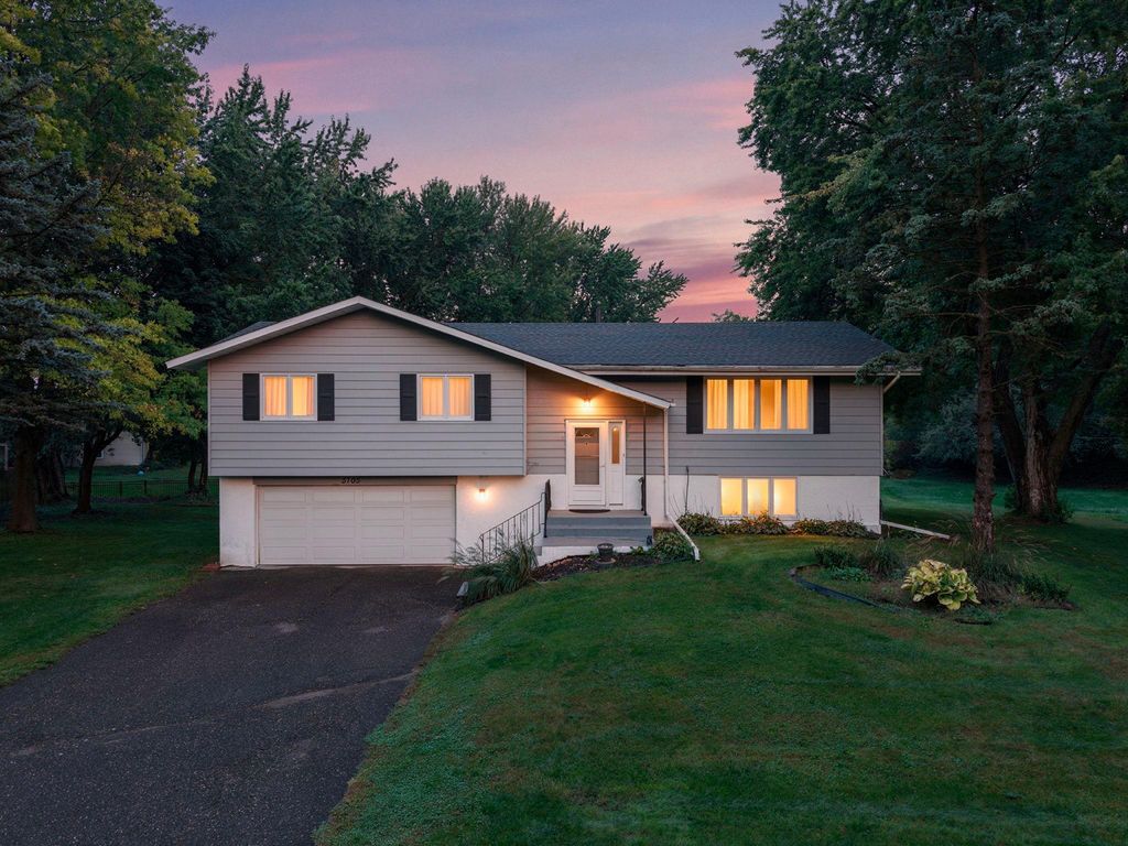 5705 Phoenix Street, Golden Valley, MN 55422