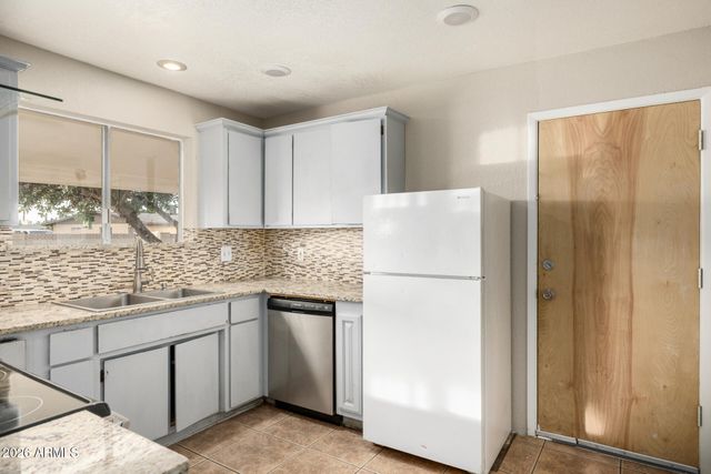 2115 E FAIRFIELD Street, Mesa, AZ 85213