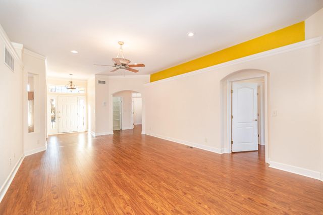 2618 Saint Charles Circle, Union, KY 41091