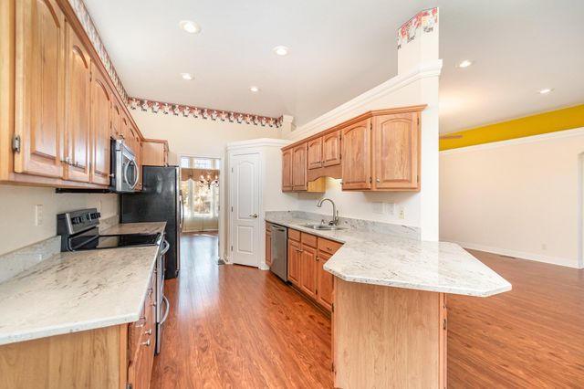 2618 Saint Charles Circle, Union, KY 41091