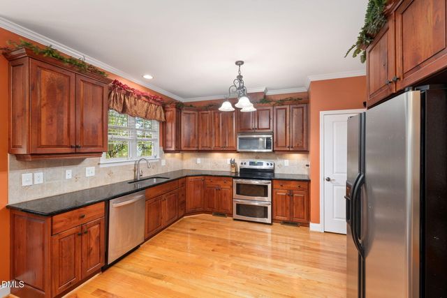 126 Shining Water Lane, Spring Lake, NC 28390