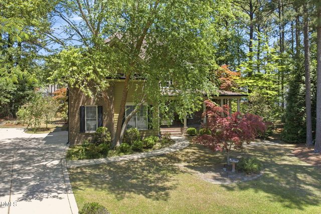 126 Shining Water Lane, Spring Lake, NC 28390